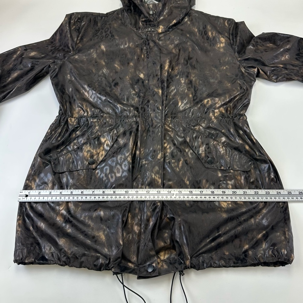 Nikki Jones cheetah hooded rain jacket Womens L-XL
Packable Travel brown bronze - Picture 11 of 14